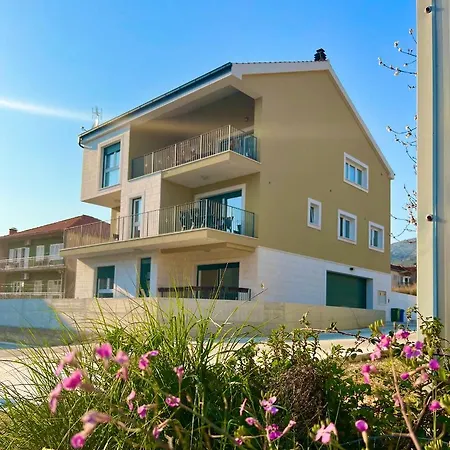 Vila Zrina - Apartmani Trogir Exterior photo