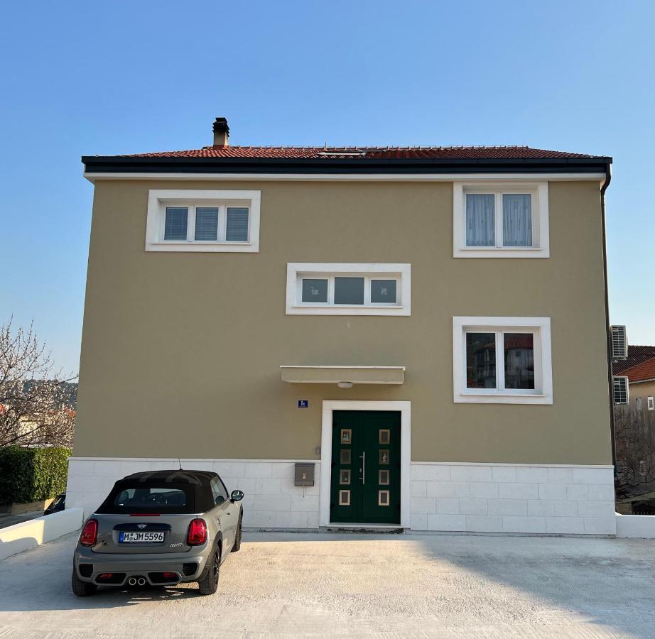 Zrina - Apartment Trogir